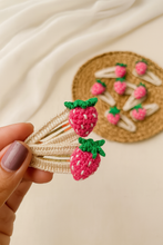 Load image into Gallery viewer, Pinzas Fresita