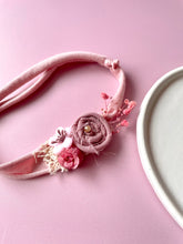 Load image into Gallery viewer, Prop Amelia