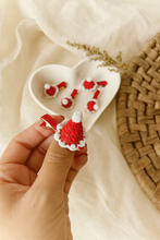 Load image into Gallery viewer, Gorrito tejido Santa
