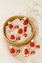 Load image into Gallery viewer, Gorrito tejido Santa
